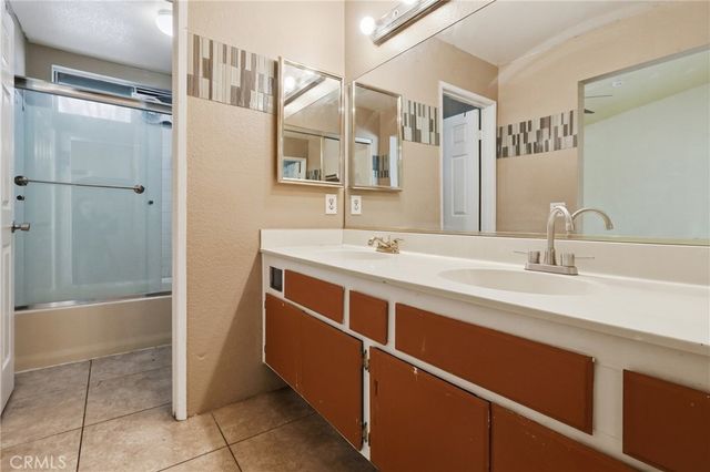 14352 Hillcrest, Fontana, CA 92337