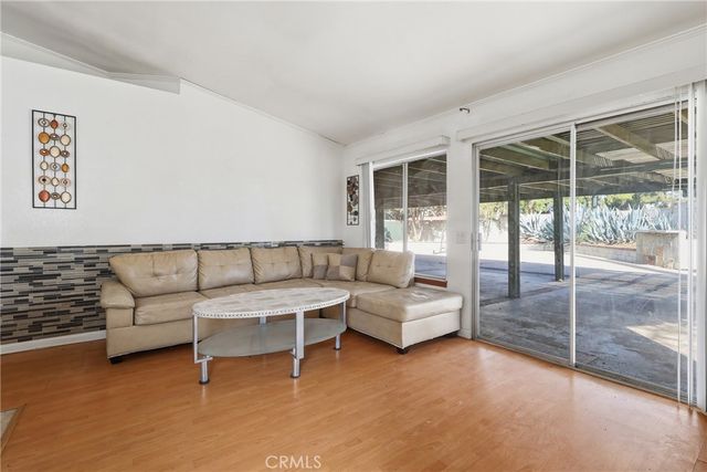 14352 Hillcrest, Fontana, CA 92337