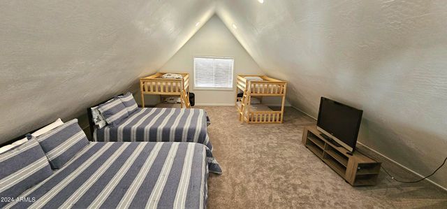 3572 DEER TRACK Trail, Overgaard, AZ 85933