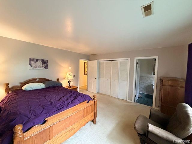 5881 Rowland Pine Court, Howell, MI 48843