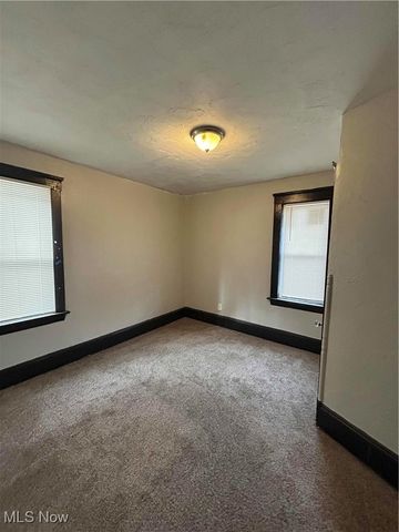 10911 Hathaway Avenue, Cleveland, OH 44108