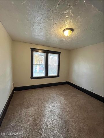 10911 Hathaway Avenue, Cleveland, OH 44108