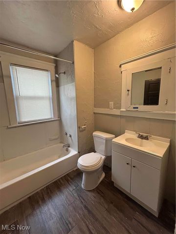 10911 Hathaway Avenue, Cleveland, OH 44108