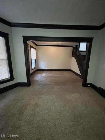 10911 Hathaway Avenue, Cleveland, OH 44108