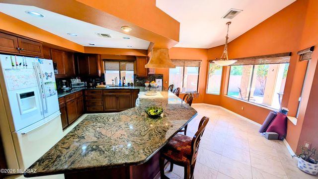 64275 E Orangewood Lane, Tucson, AZ 85739