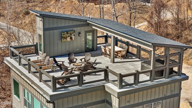 287 Laurel Oaks Way, Gatlinburg, TN 37738