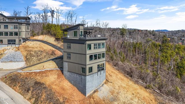 287 Laurel Oaks Way, Gatlinburg, TN 37738