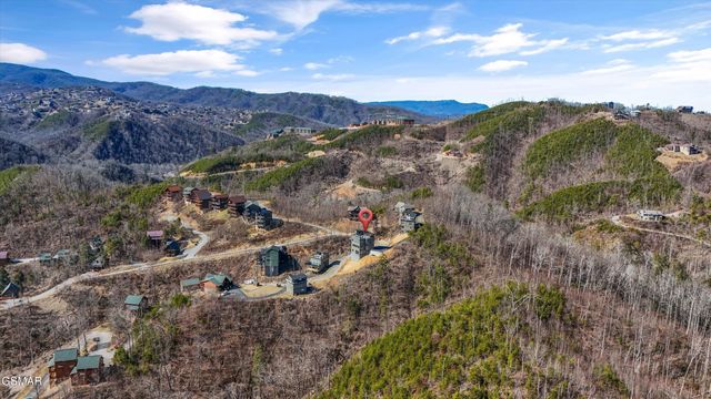 287 Laurel Oaks Way, Gatlinburg, TN 37738