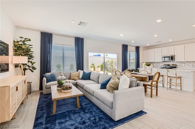 8358 Caldera Hills Avenue, Las Vegas, NV 89147