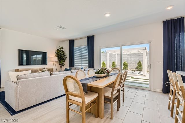 8358 Caldera Hills Avenue, Las Vegas, NV 89147