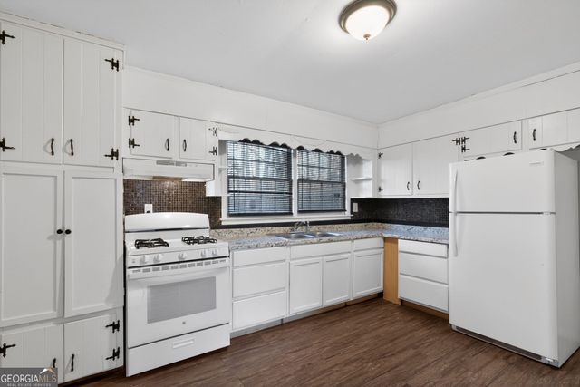 6293 Longino Drive, Union City, GA 30291