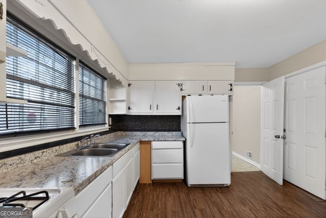 6293 Longino Drive, Union City, GA 30291