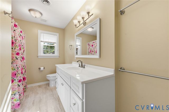 10417 Silverbrook Dr, Henrico, VA 23233