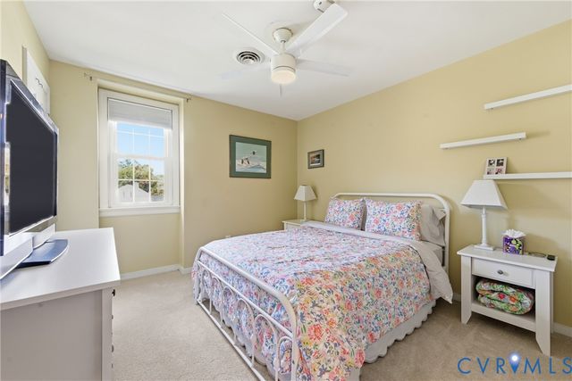 10417 Silverbrook Dr, Henrico, VA 23233