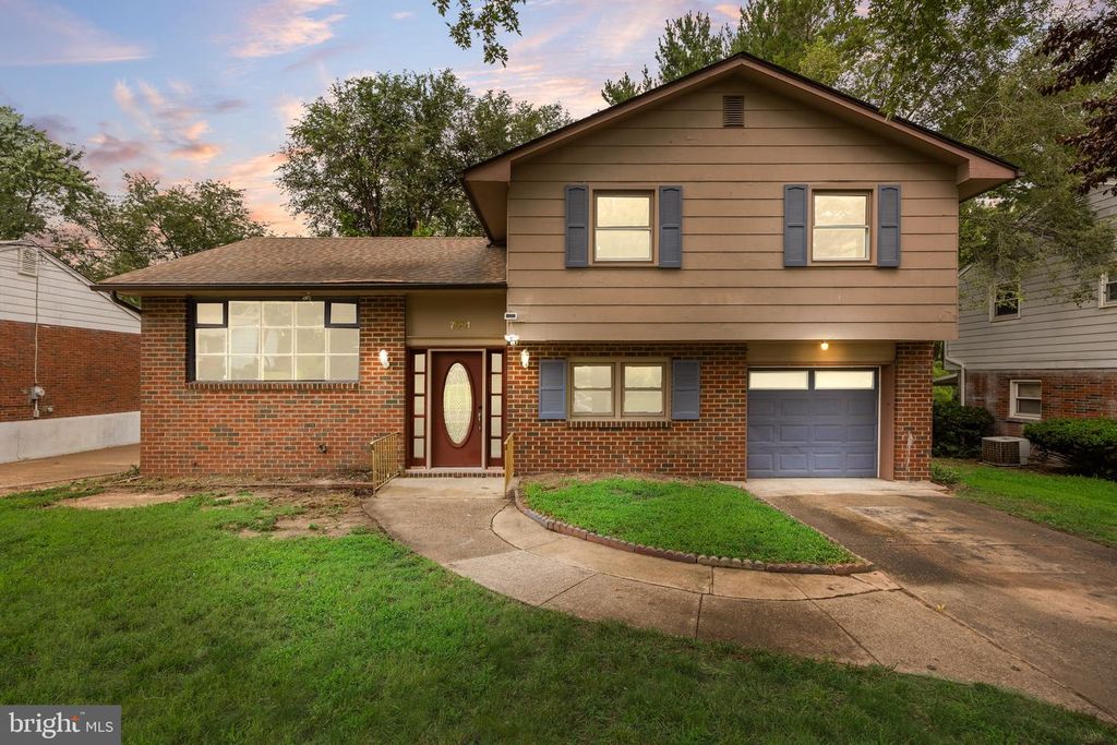 7591 REMINGTON AVE, PENNSAUKEN, NJ 08110 — exterior