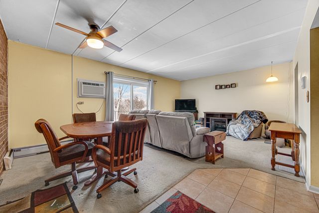 124 E Bailey Road E, Naperville, IL 60565