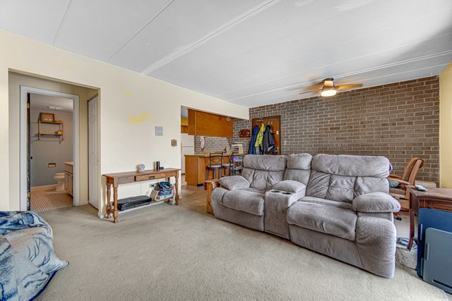 124 E Bailey Road E, Naperville, IL 60565