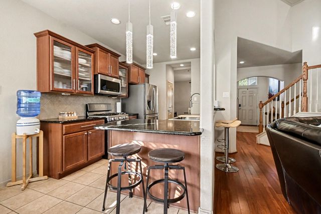 437 Holly Branch Lane, League City, TX 77565