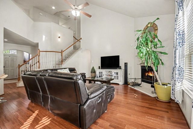 437 Holly Branch Lane, League City, TX 77565