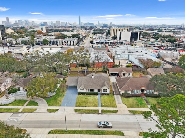 3011 Freshmeadows Drive, Houston, TX 77063