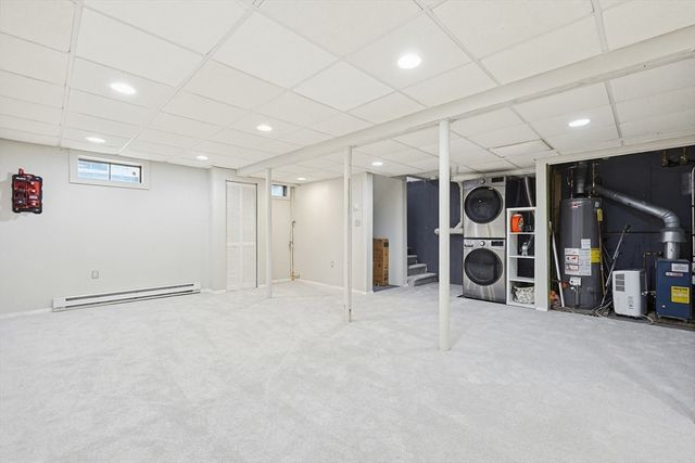 33 Santoro Road, Worcester, MA 01606