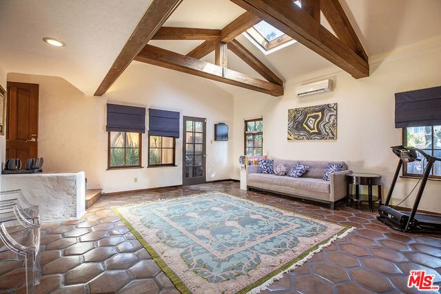 10365 Holman Avenue, Los Angeles, CA 90024