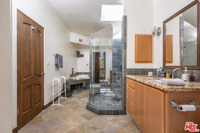 10365 Holman Avenue, Los Angeles, CA 90024