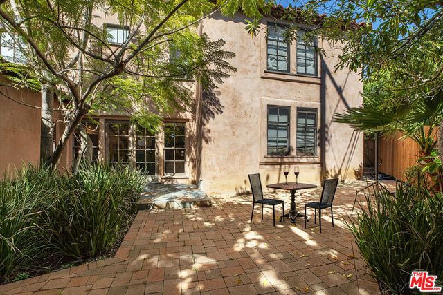 10365 Holman Avenue, Los Angeles, CA 90024