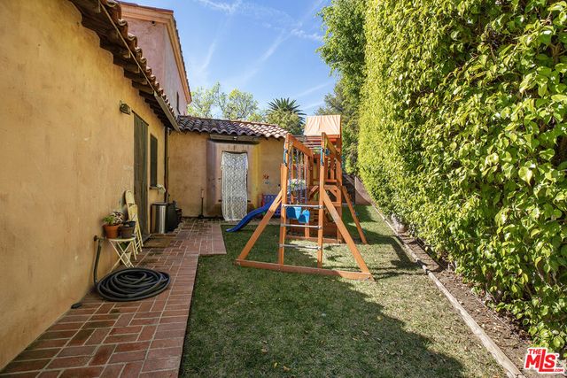 10365 Holman Avenue, Los Angeles, CA 90024