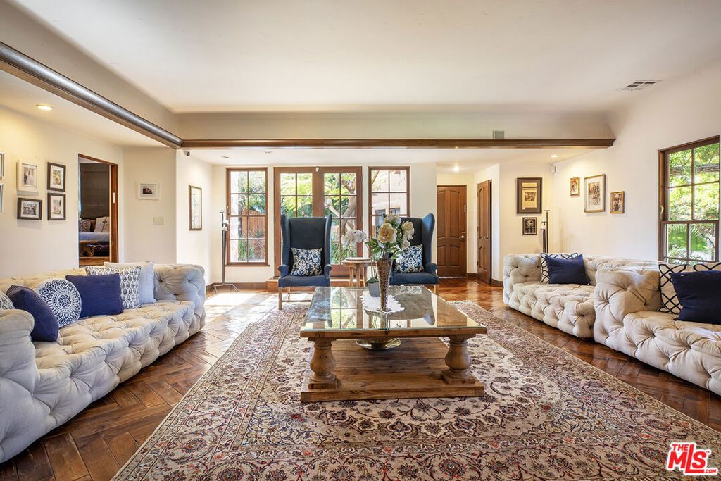 10365 Holman Avenue, Los Angeles, CA 90024