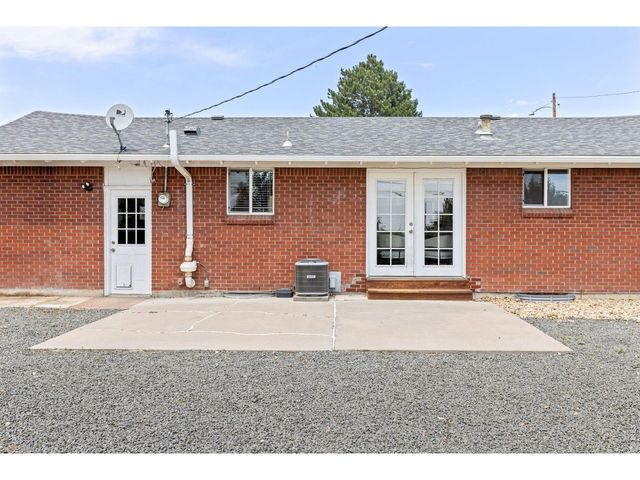 1120 Marigold Dr, Denver, CO 80221