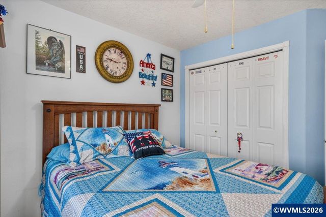 451 Whitney St, Stayton, OR 97383