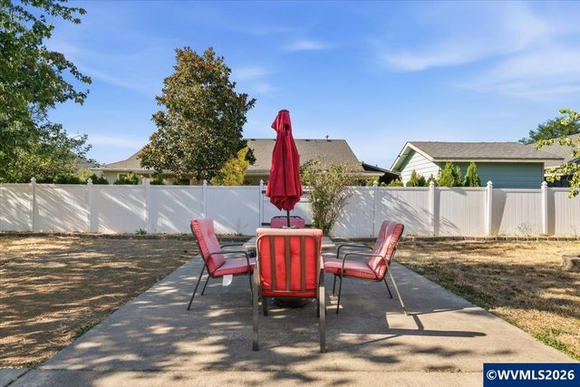 451 Whitney St, Stayton, OR 97383