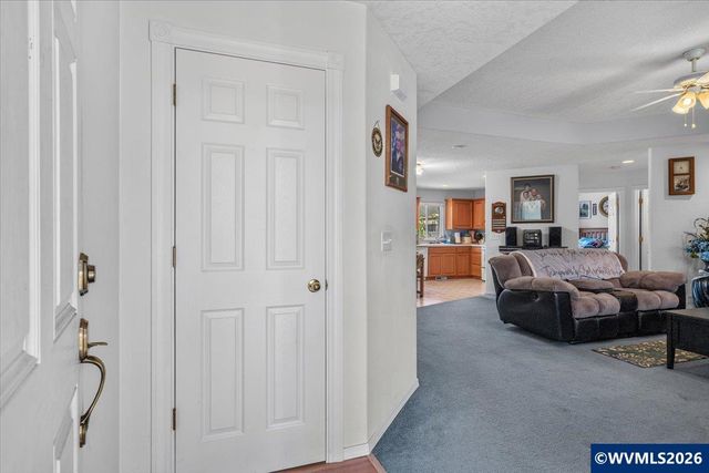 451 Whitney St, Stayton, OR 97383