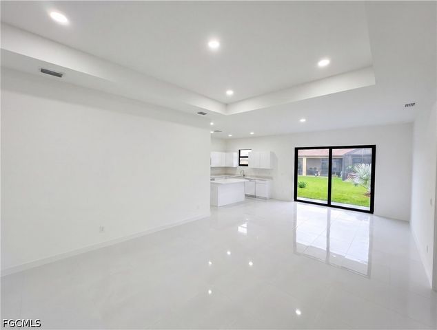 4333 NW 34th LN, Cape Coral, FL 33993