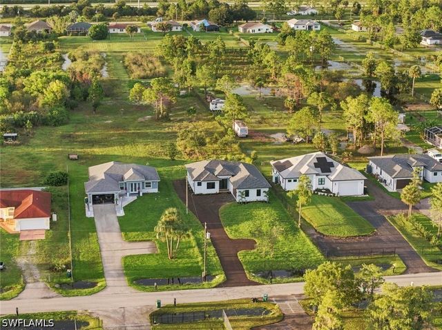 3261 31ST AVE NE, Naples, FL 34120