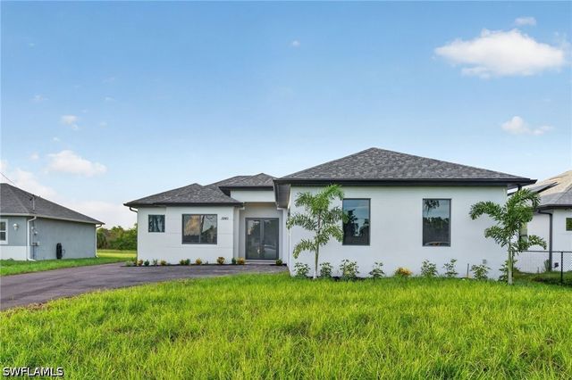3261 31ST AVE NE, Naples, FL 34120