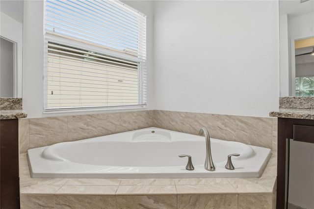 30588 CHESAPEAKE BAY DRIVE, Wesley Chapel, FL 33543