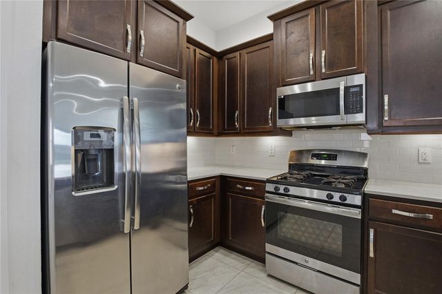 30588 CHESAPEAKE BAY DRIVE, Wesley Chapel, FL 33543