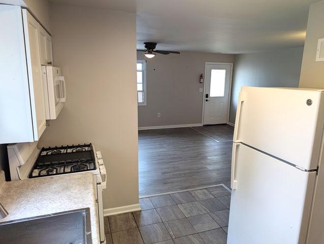 950 N BRAINARD Street, Naperville, IL 60563