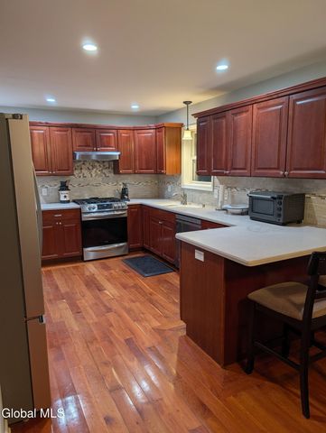 44 Bancker Avenue, Glenville, NY 12302