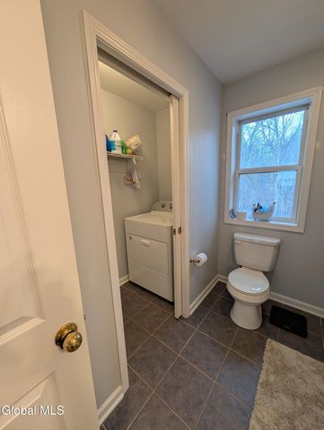 44 Bancker Avenue, Glenville, NY 12302