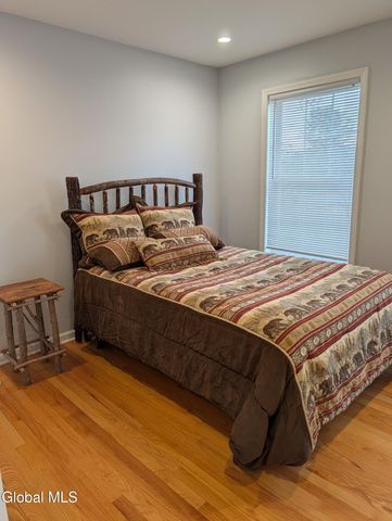 44 Bancker Avenue, Glenville, NY 12302