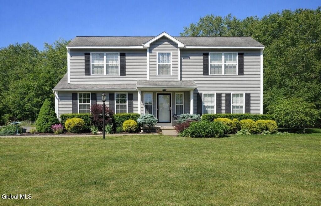 44 Bancker Avenue, Glenville, NY 12302