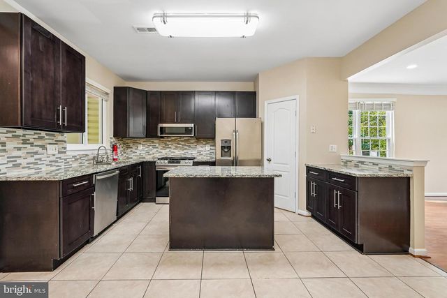 13135 PARK CRESCENT CIR, Herndon, VA 20171
