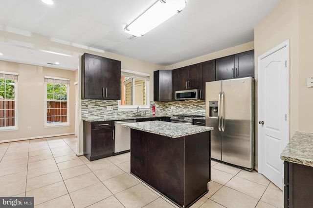 13135 PARK CRESCENT CIR, Herndon, VA 20171