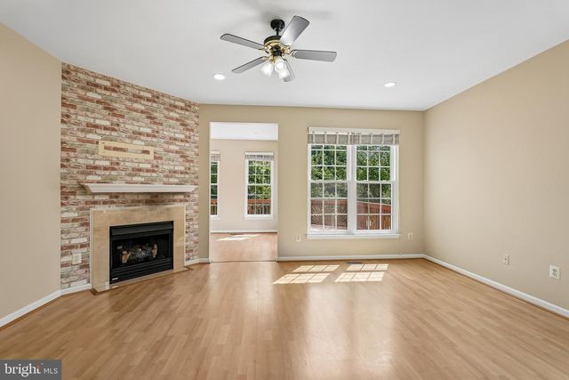 13135 PARK CRESCENT CIR, Herndon, VA 20171