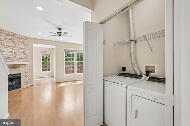 13135 PARK CRESCENT CIR, Herndon, VA 20171