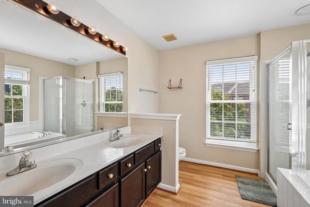 13135 PARK CRESCENT CIR, Herndon, VA 20171