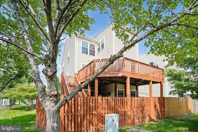13135 PARK CRESCENT CIR, Herndon, VA 20171